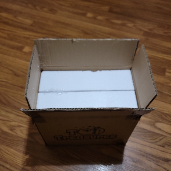 Animated Santa & Reindeer Christmas Village - Picture 12 of 13